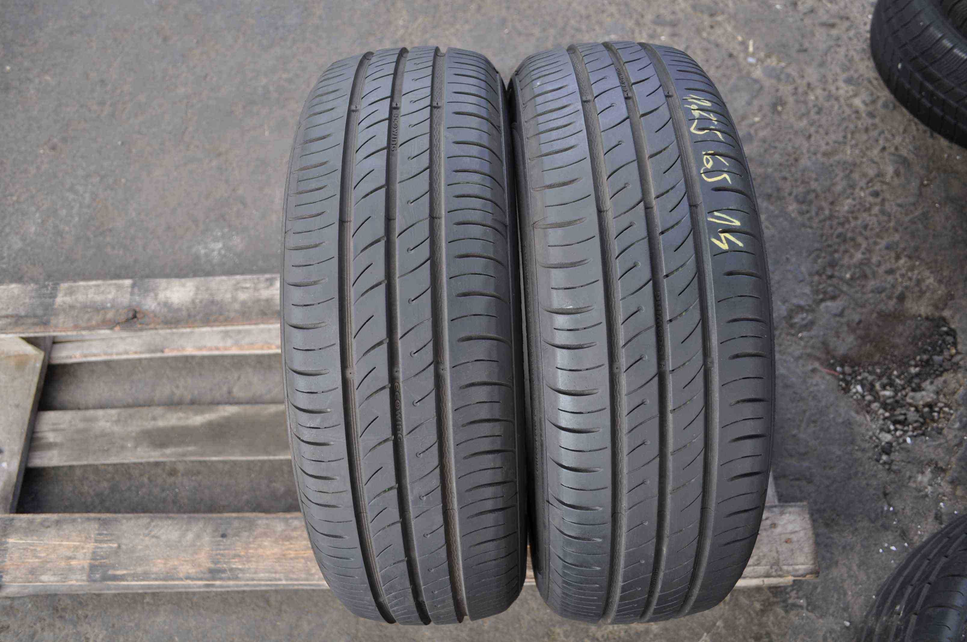 SET 2 Anvelope Vara 175/65 R14 KUMHO Ecowing es01 82T