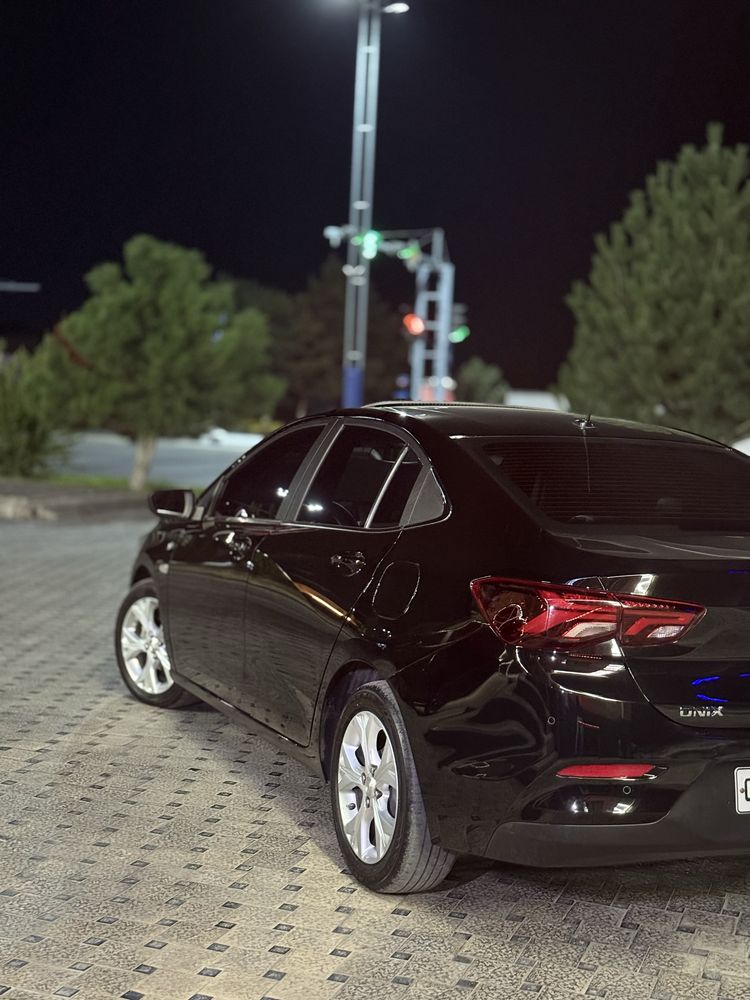 Onix Premier 2 sotuvda