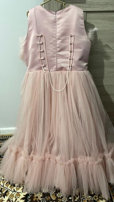 Нарядное пышное платье для девочек