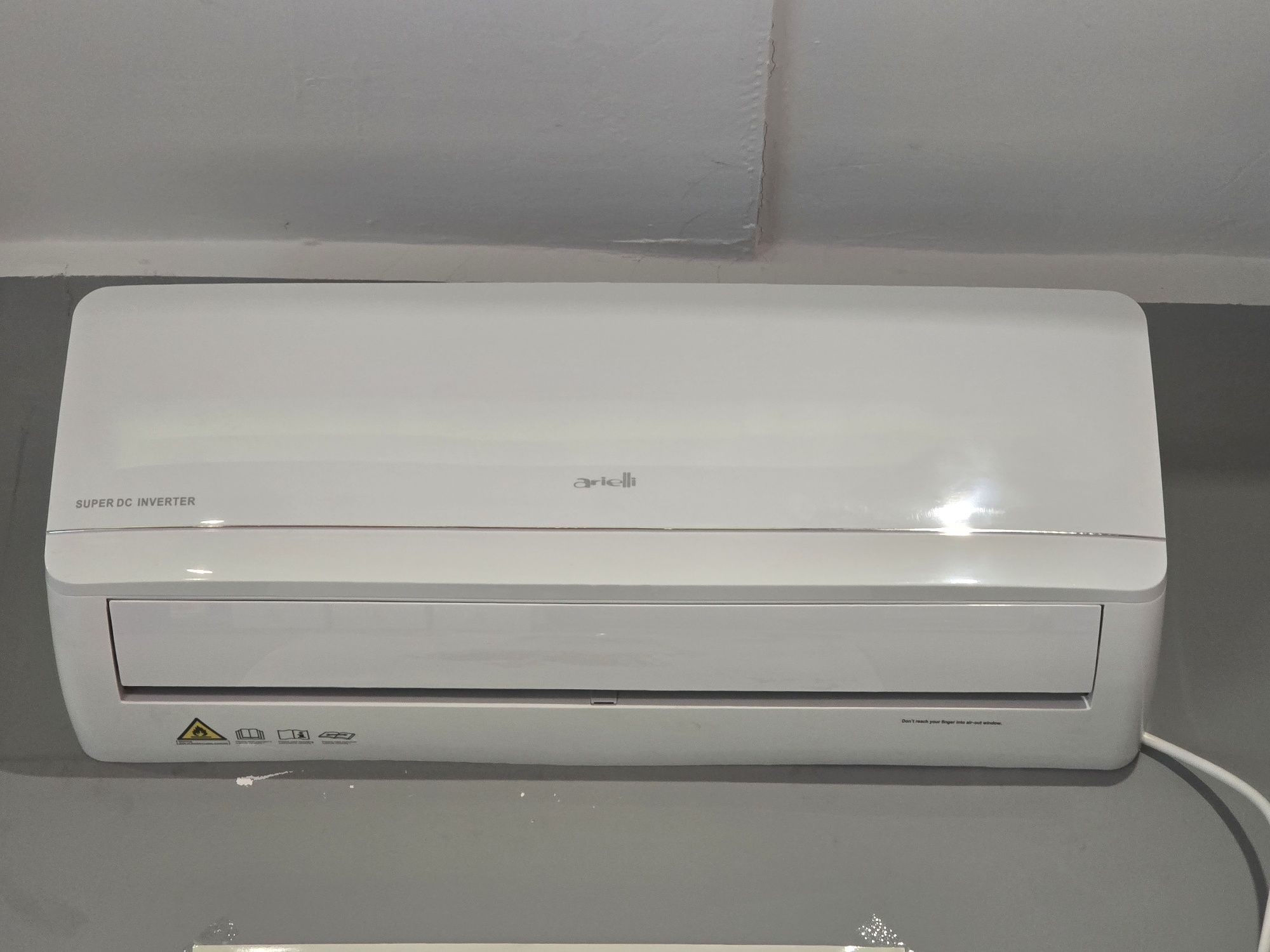 Климатик Аrielli 12BTU