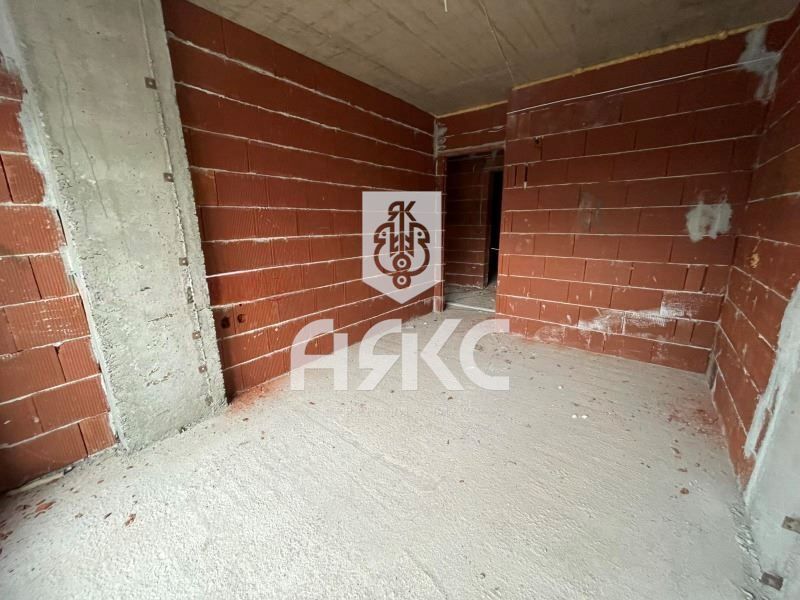 Двустаен апартамент  в кв. Левски