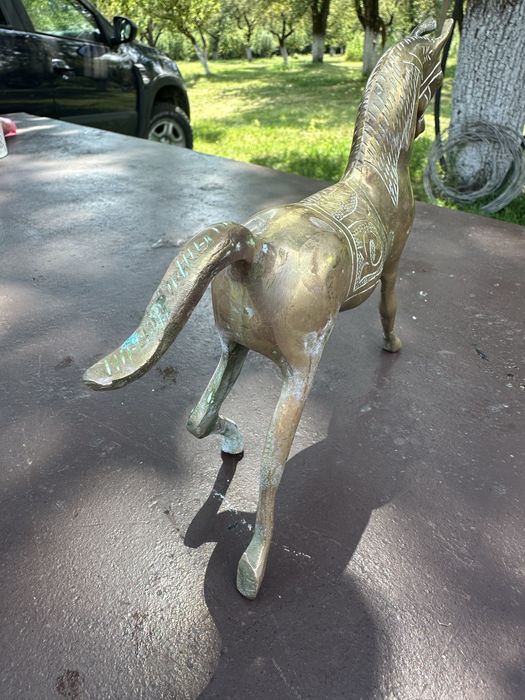 Statuetă cal din alamă, gravată manual, vintage