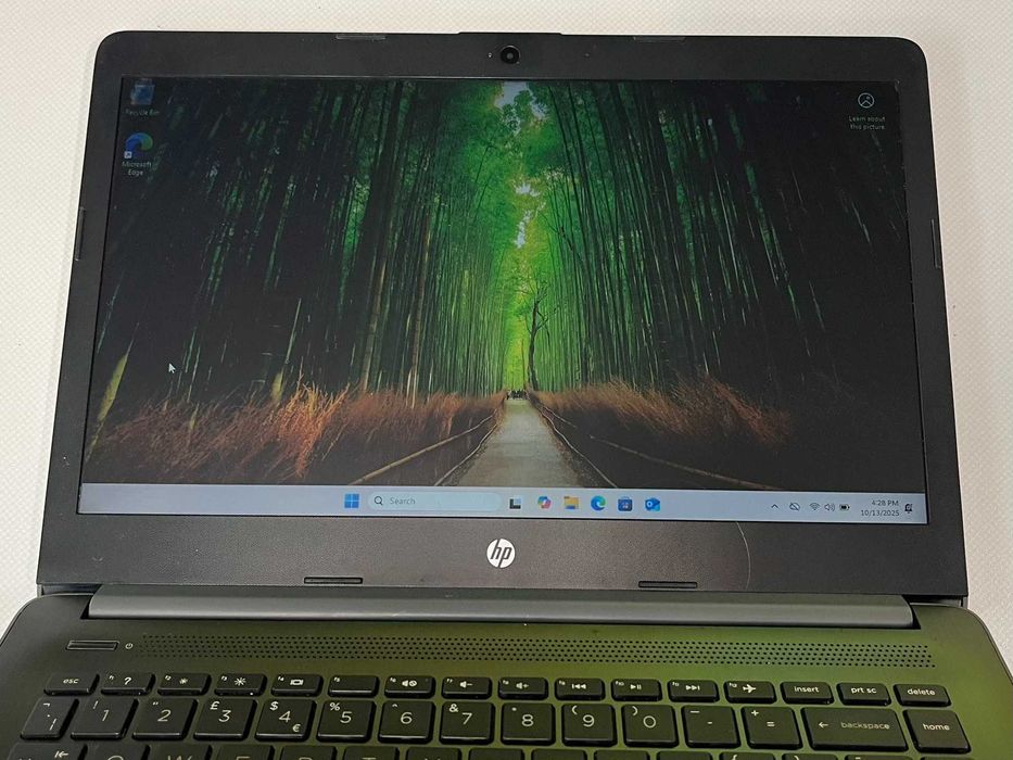 Лаптоп HP - 14" AMD Ryzen 3 |8GB RAM|128GB SSD