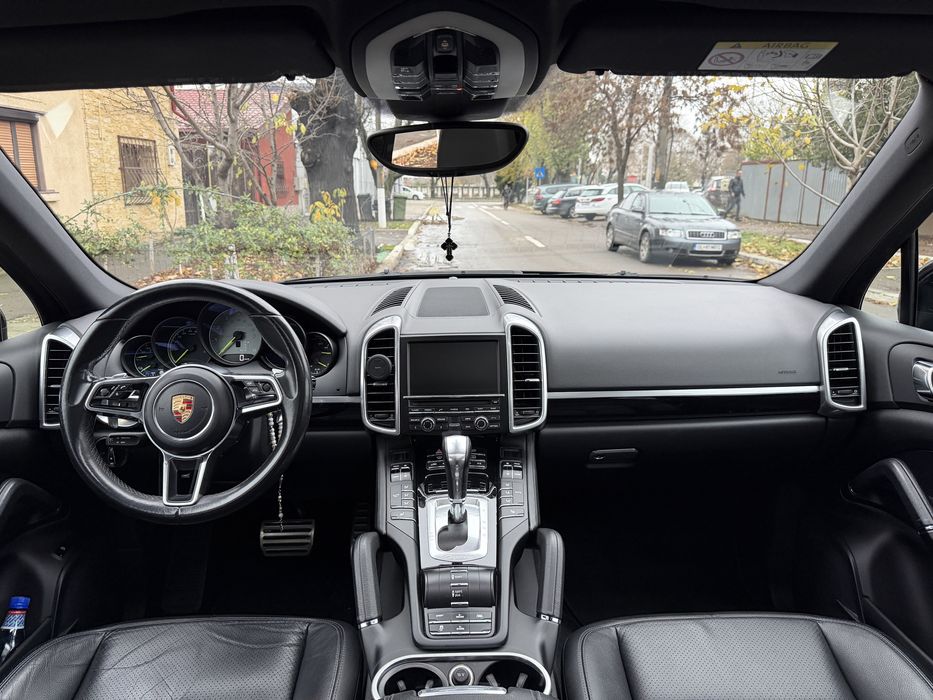 Porsche Cayenne 3.0 Benzină S E-Hybrid 416 CP. 2015