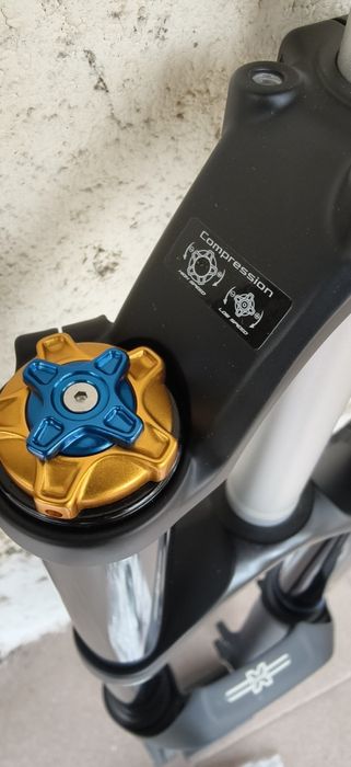 Нова Вилка XFUSION RV1 HLR 27.5" Travel 200mm 20x110mm 1.1/8 Black