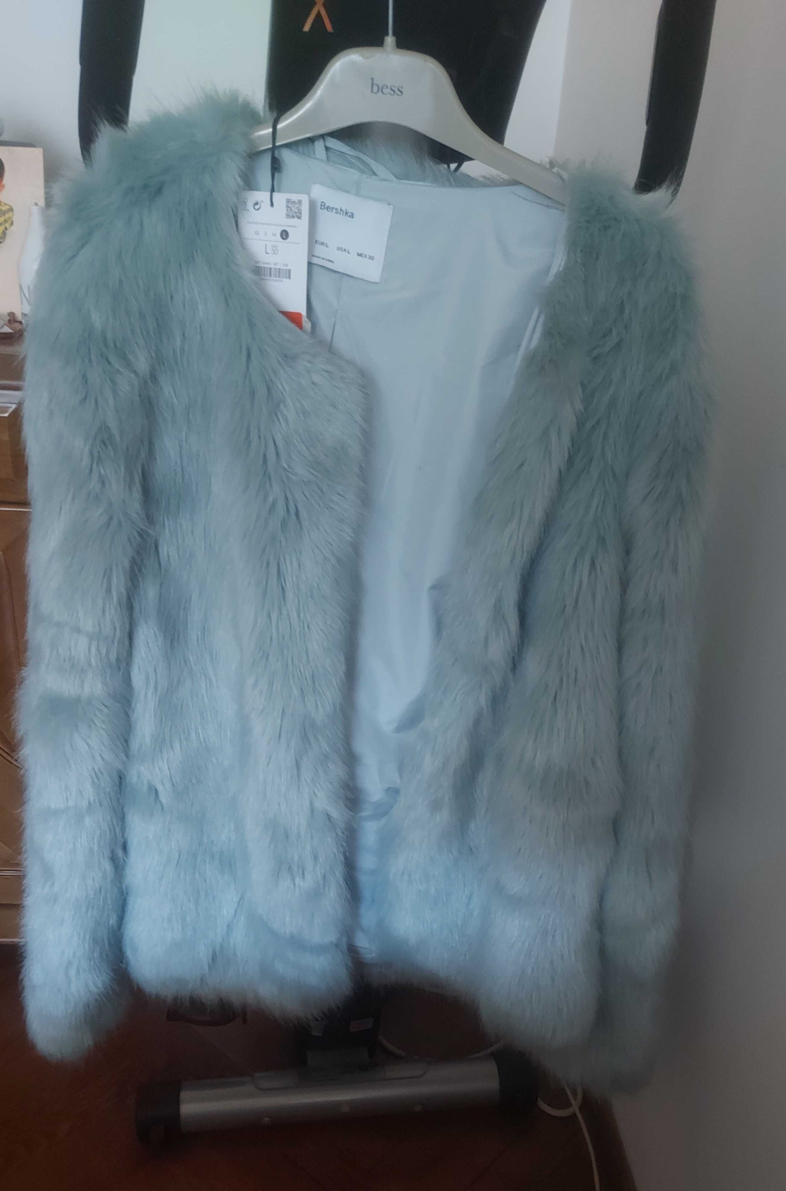 Палто на Bershka
