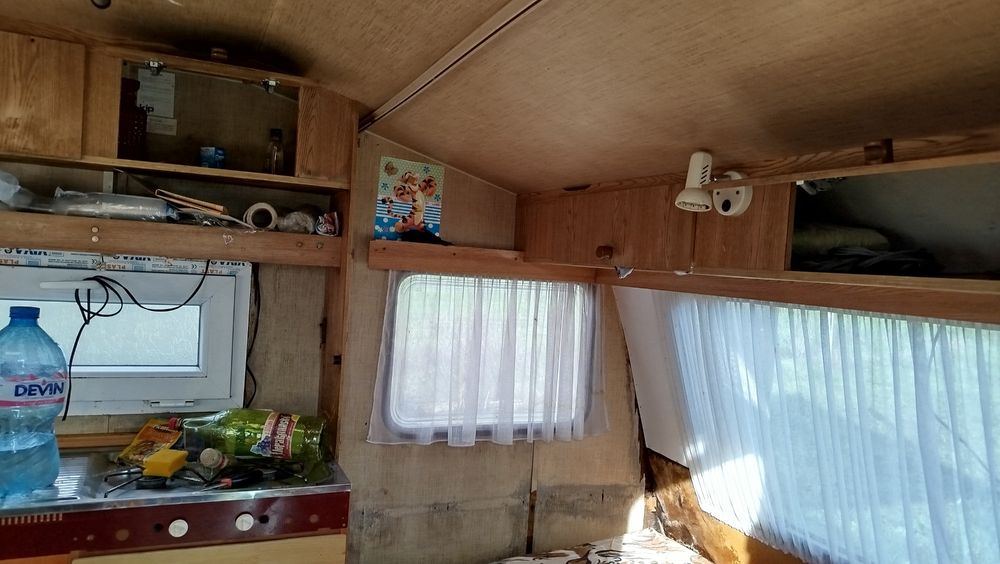 Каравана без документи за регистрация