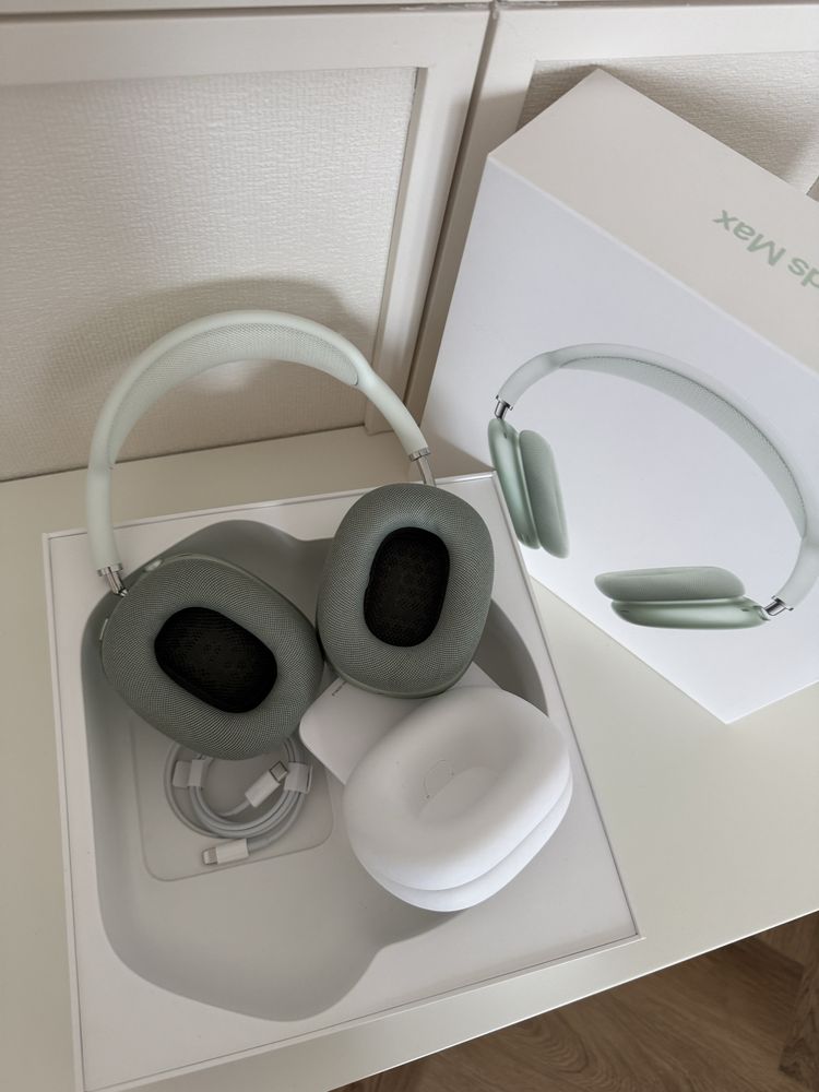 Airpods max зеленый