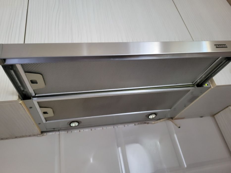 De vânzare plita pe gaz cuptor electric si hota de la Franke