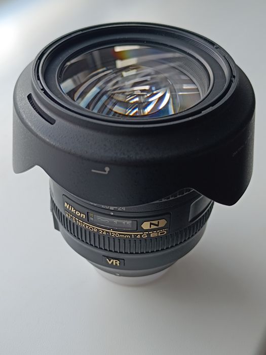 Nikon 24-120 ed VR