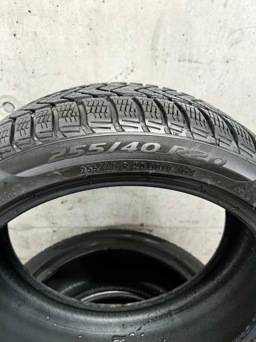PIRELLI 255/40/ R20 2 бр/285/35/R20 2бр Dot 43/22 (6 мм)