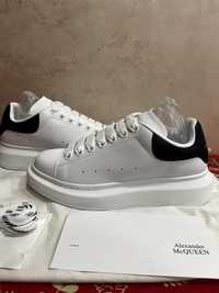 Sneakers Alexander McQueen **PREMIUM**