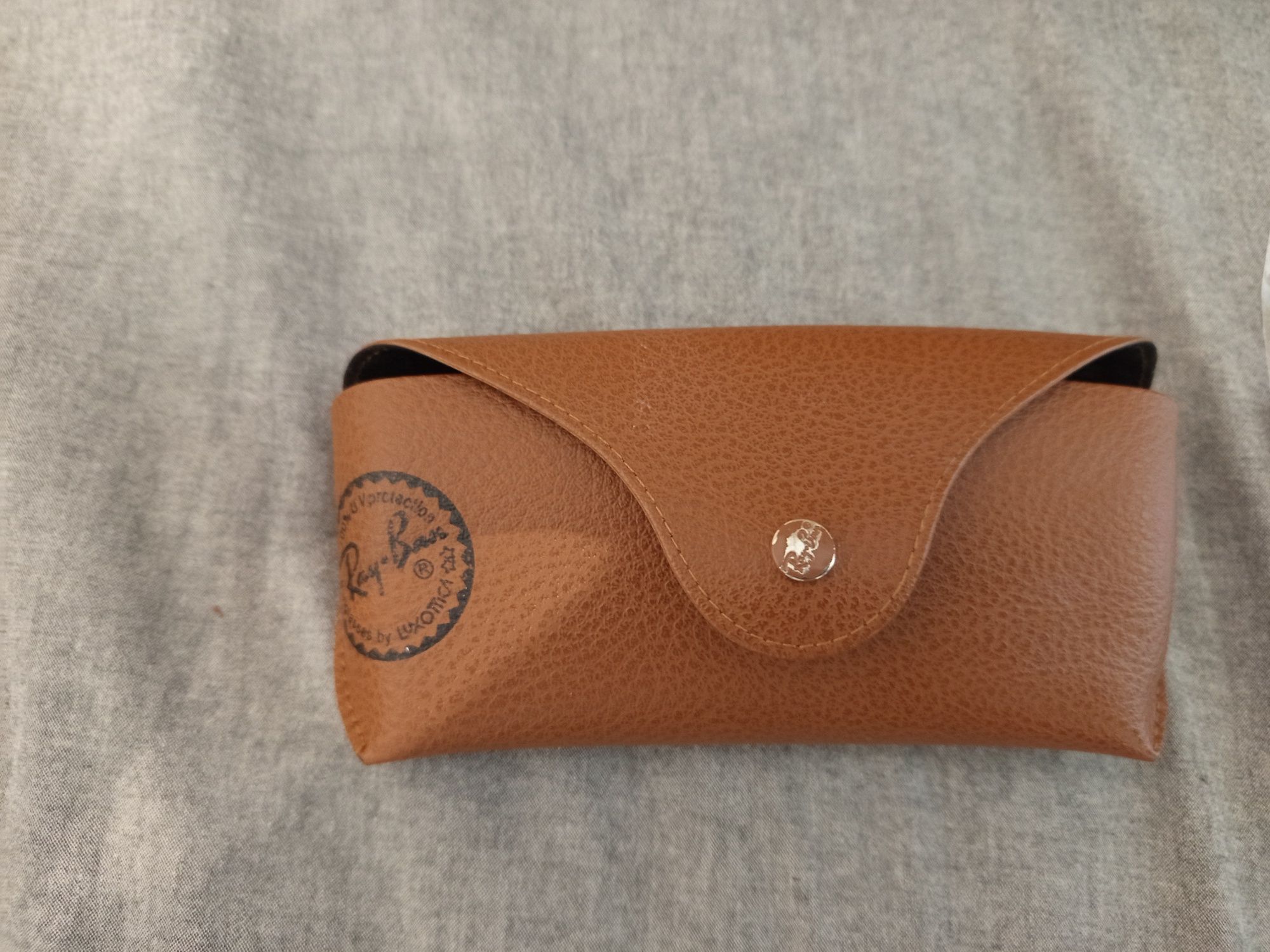 Калъф и кърпичка за очила RayBan