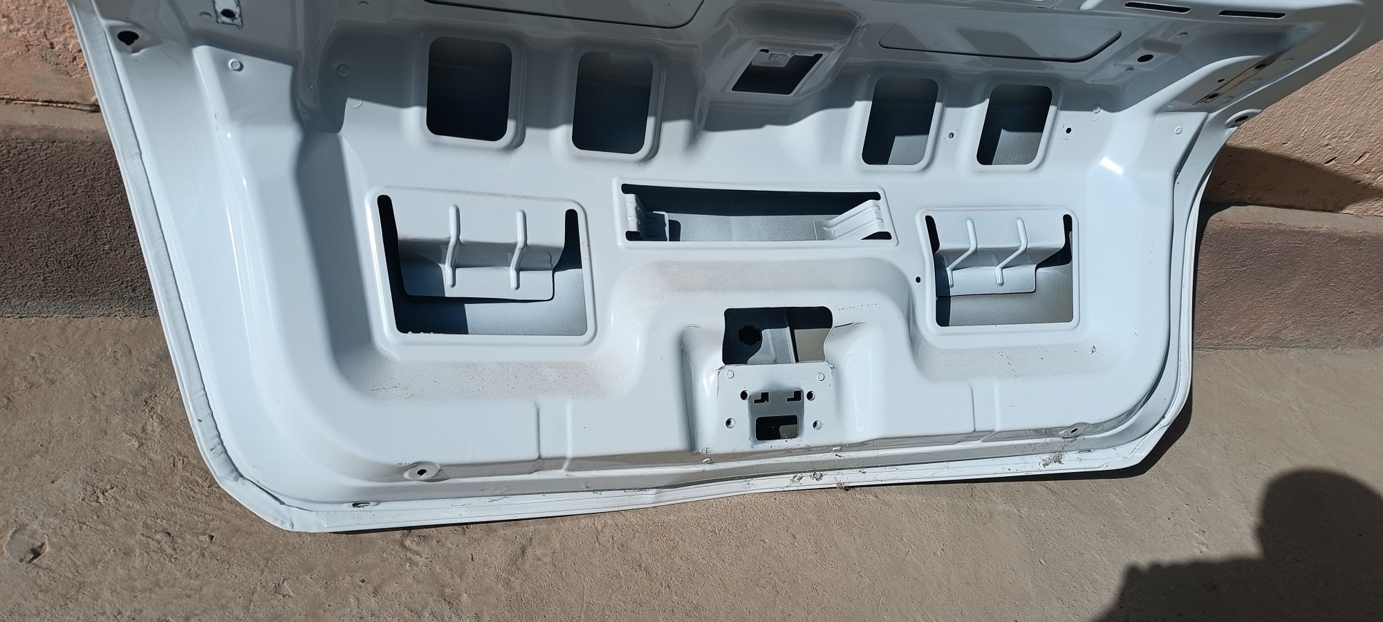 Cobalt Orqa Kapot Sotiladi