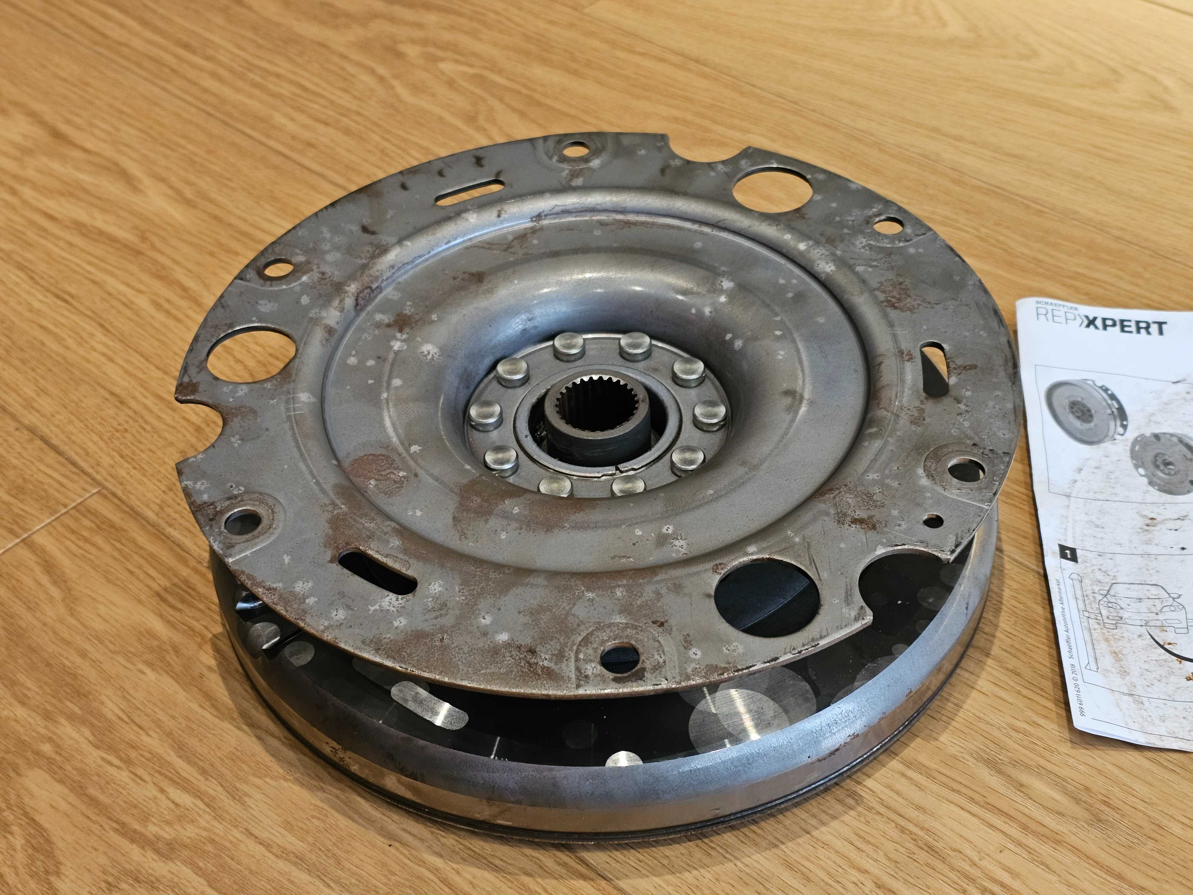 Маховик LuK за Stronic DL501 / 0B5