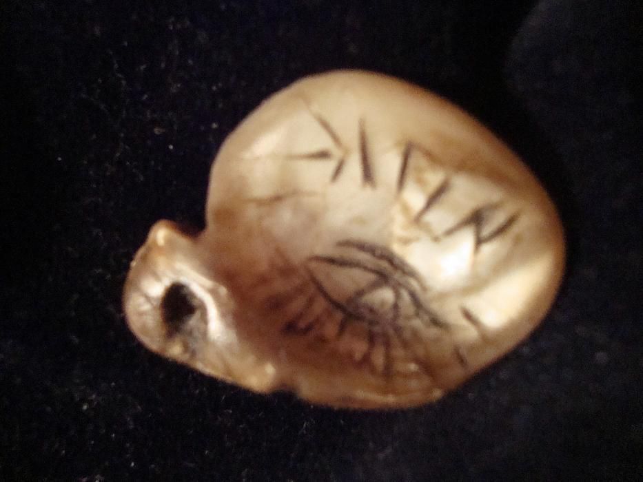 ,,Медальон от Седеф ;;Стар много!!