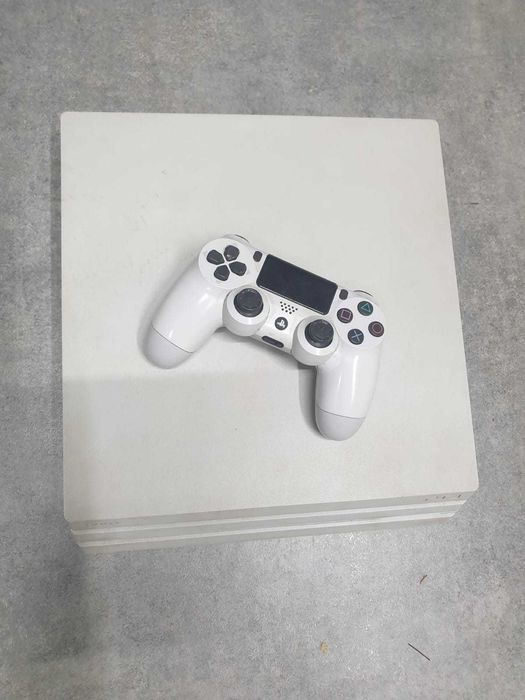 Sony PlayStation 4Pro 1Tb