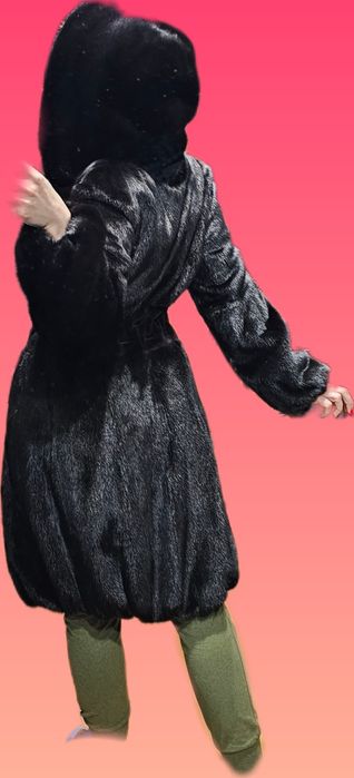 Шуба норковая колокольчик, почти новая р42-44