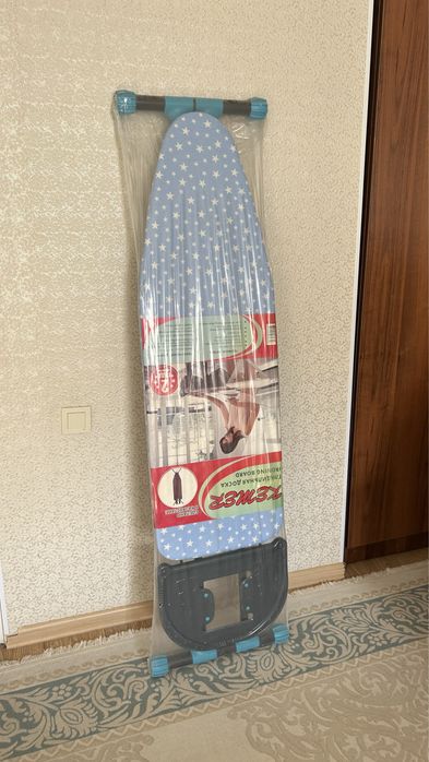 Продаётся: новая, неиспользованная гладильная доска.