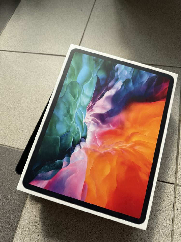 iPad Pro 12.9 256Gb Wi-Fi 2020 (4-е поколение)