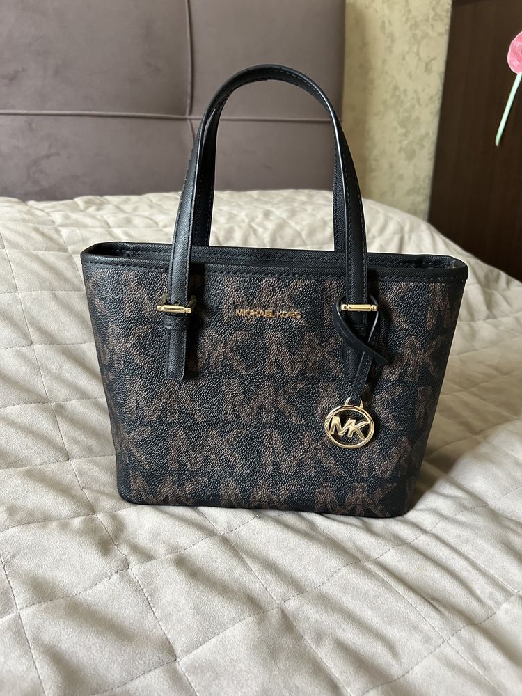 Сумка Michael Kors ( Майкл Корс)