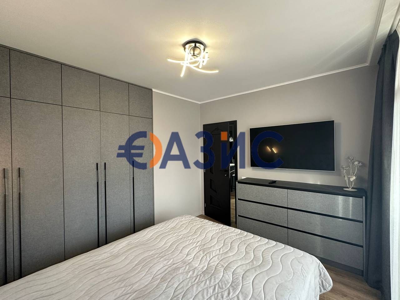 Продава се Двустаен апартамент в с. Равда, Област Бургас - 63 кв.м за 1588 €/кв.м - Снимка #2