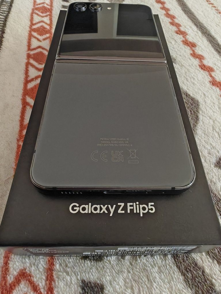 Samsung Galaxy Z Flip 5 (512 GB)