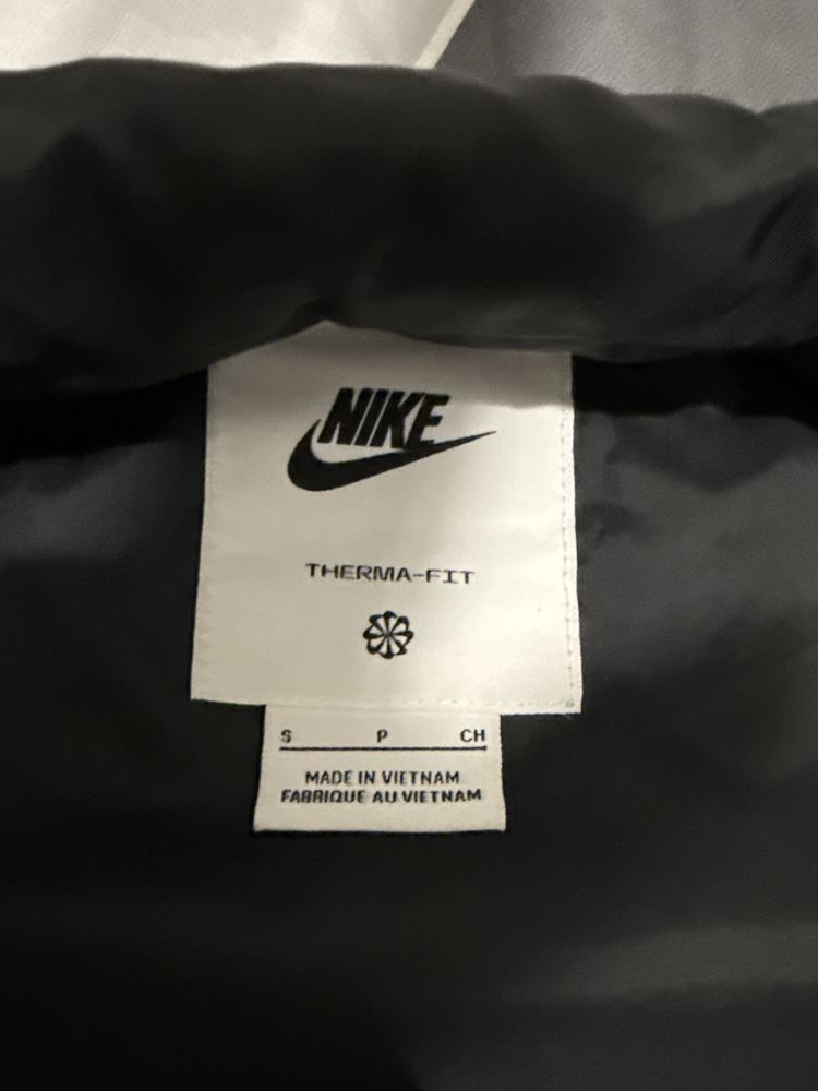 Оригинaлна грейка Nike