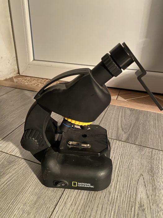 Microscop negociabil