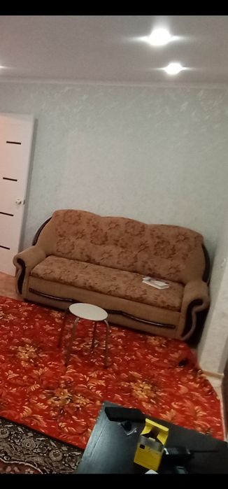 Бесплатно диван и два кресло в хорошем состоянии самовывоз