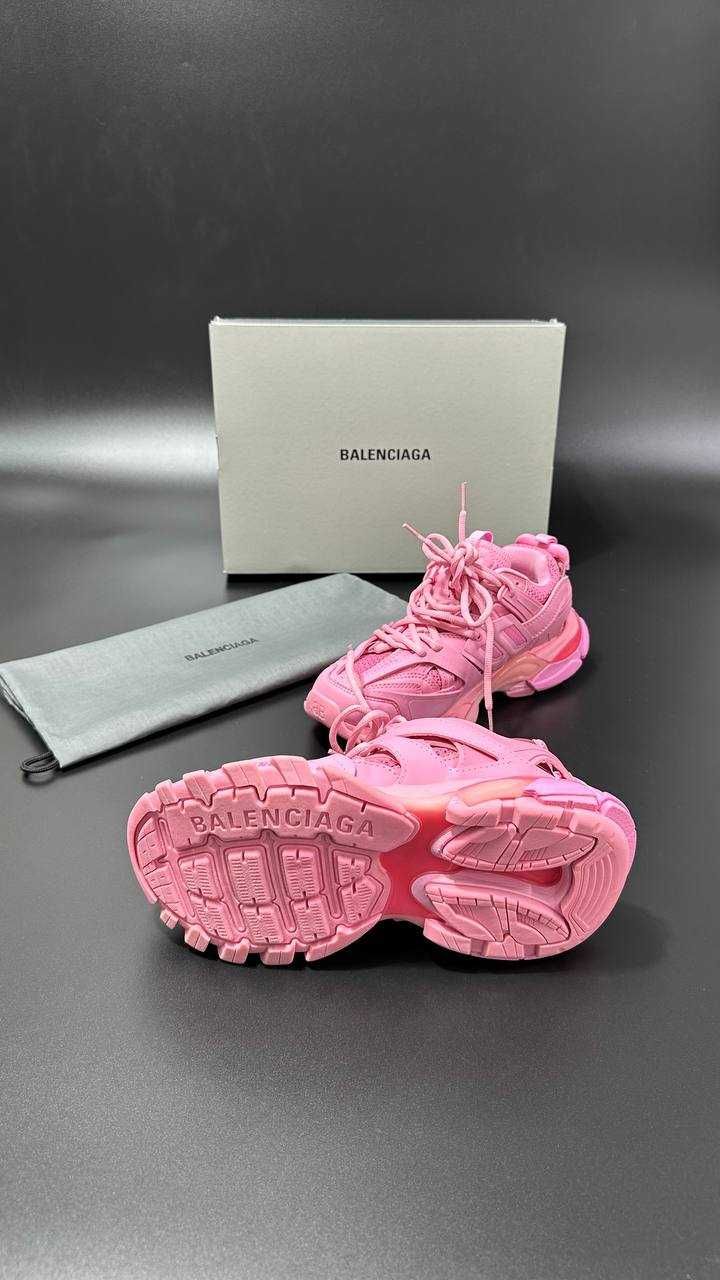 Balenciaga track