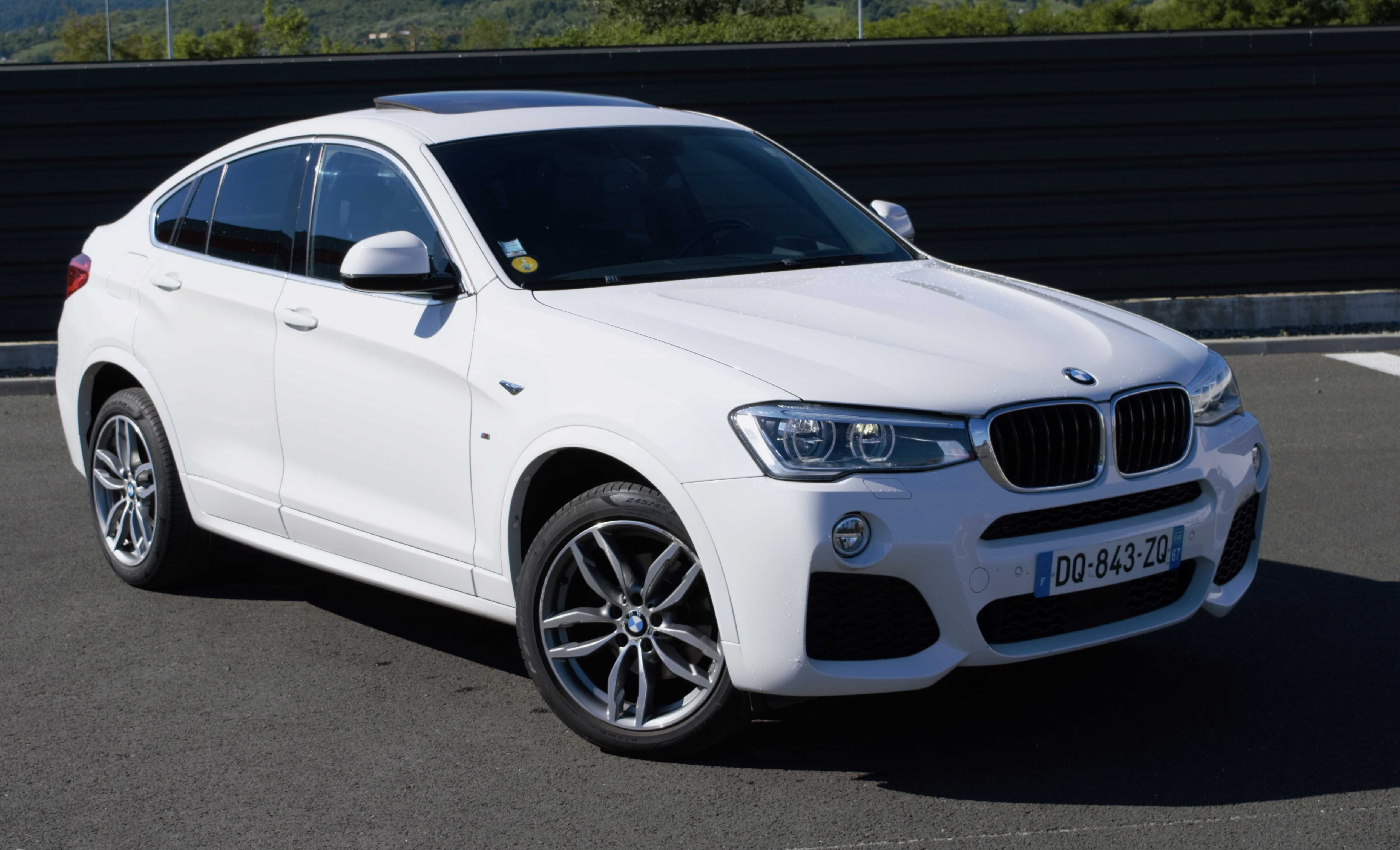 BMW X4 // M-packet // 2.0 diesel // 190 CP // Distronic // Led// Trapa