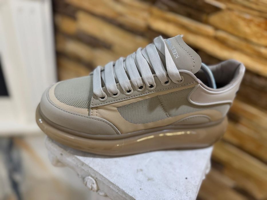 Adidași/Tricouri Modele