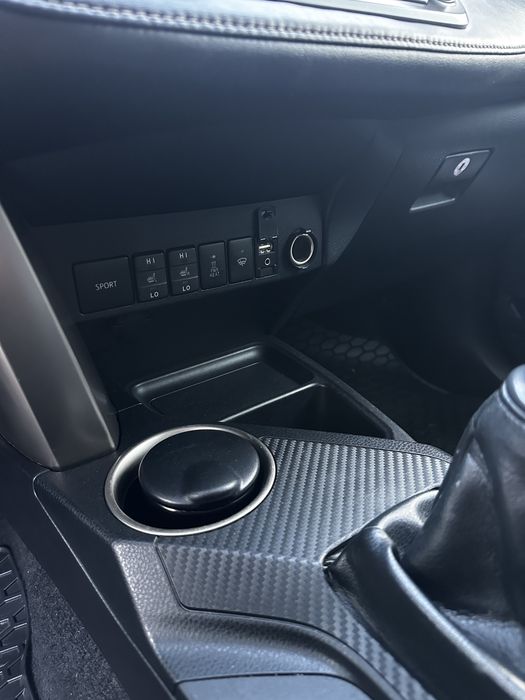 TOYOTA Rav 4 — 4x4