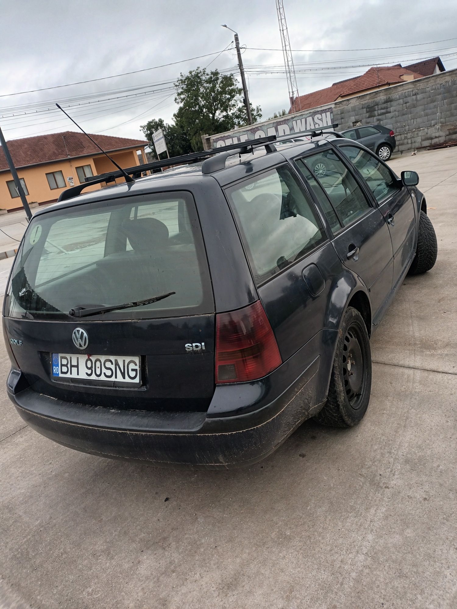 Vând golf 4 combi break
