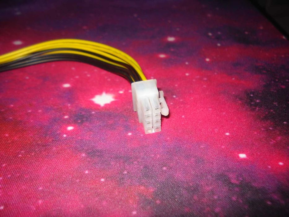 cablu molex la P4 cpu