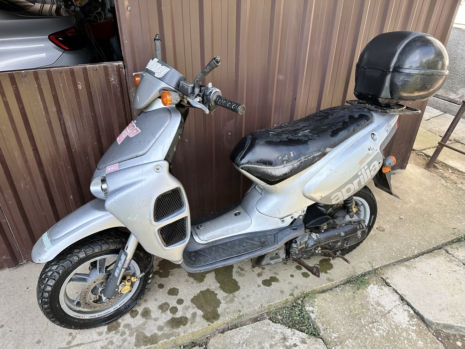 Vand scuter Aprilia