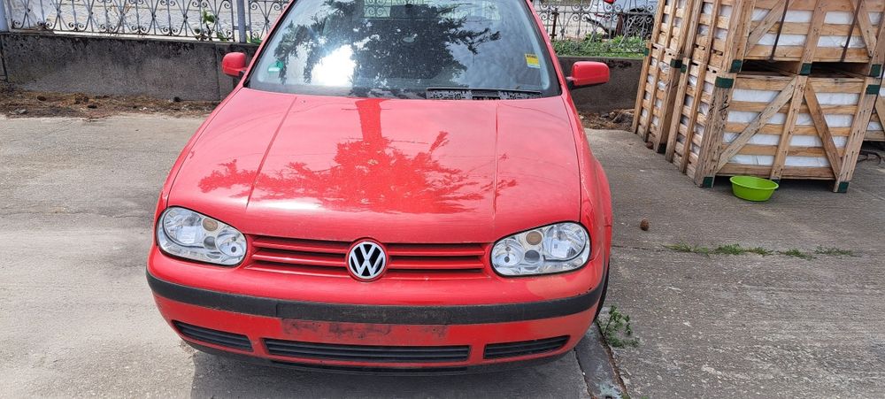 Dezmembrez golf 4 1.4 16v
