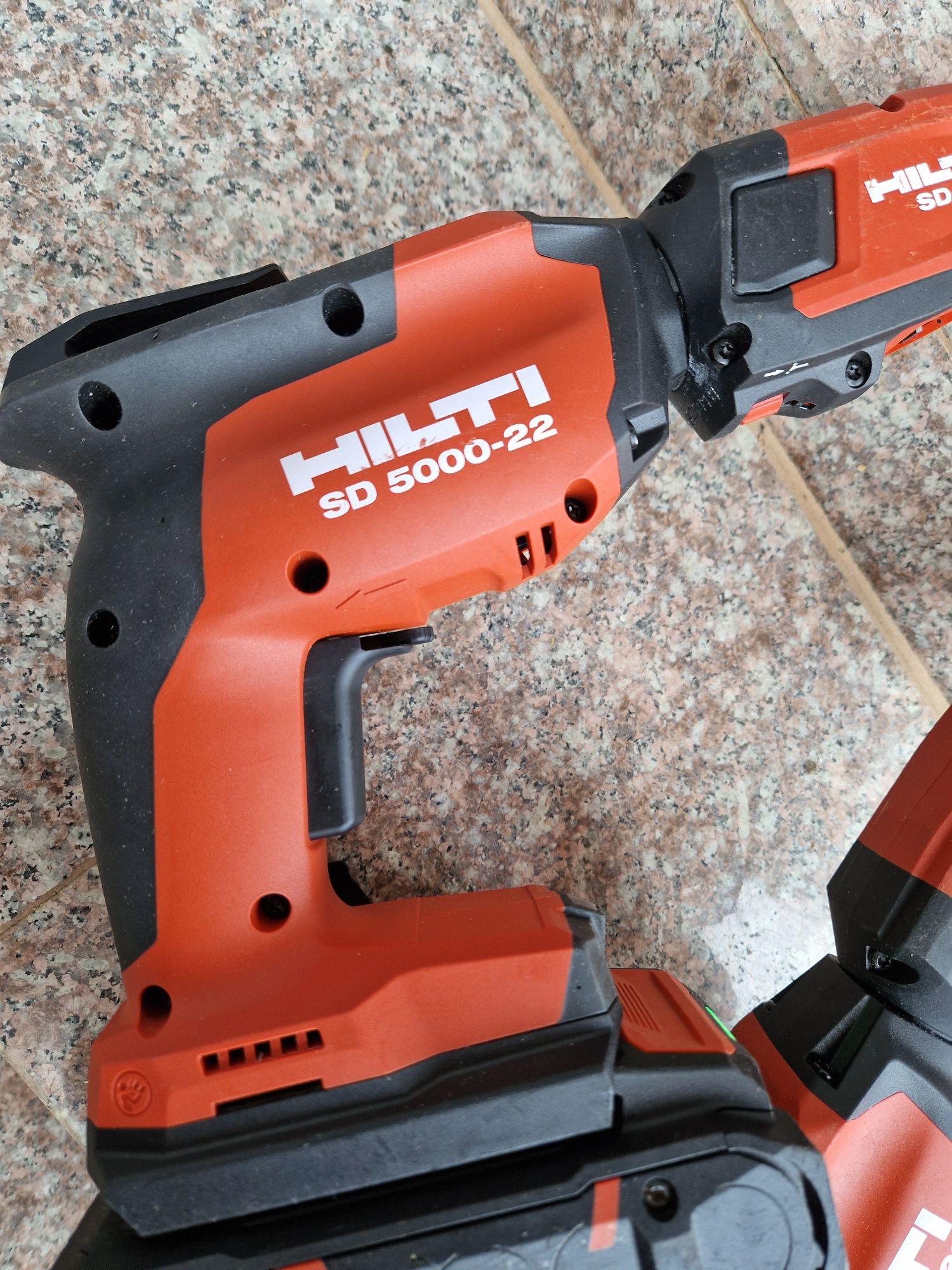 Hilti autofiletanta pentru rigips.