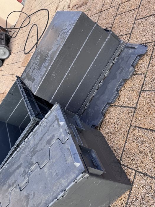 Lada curierat tip naveta stivuibila