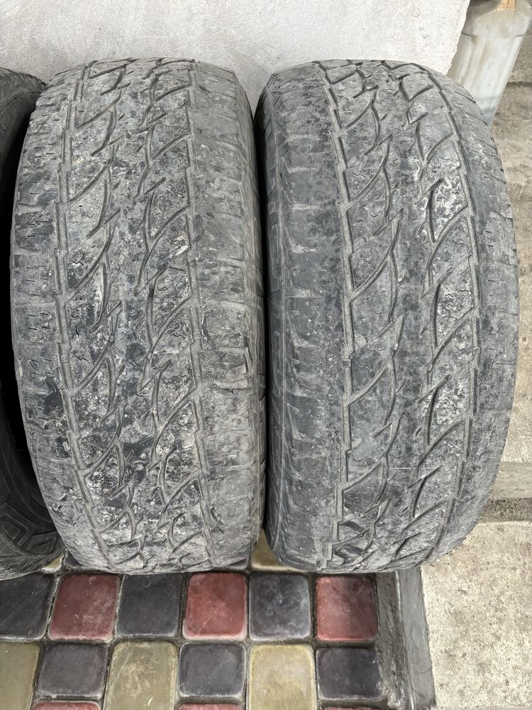 Всё и все за 10000! ПРОДАЮТСЯ Шины 250/70 R16