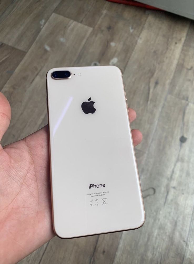 iPhone 8+ , 64 GB