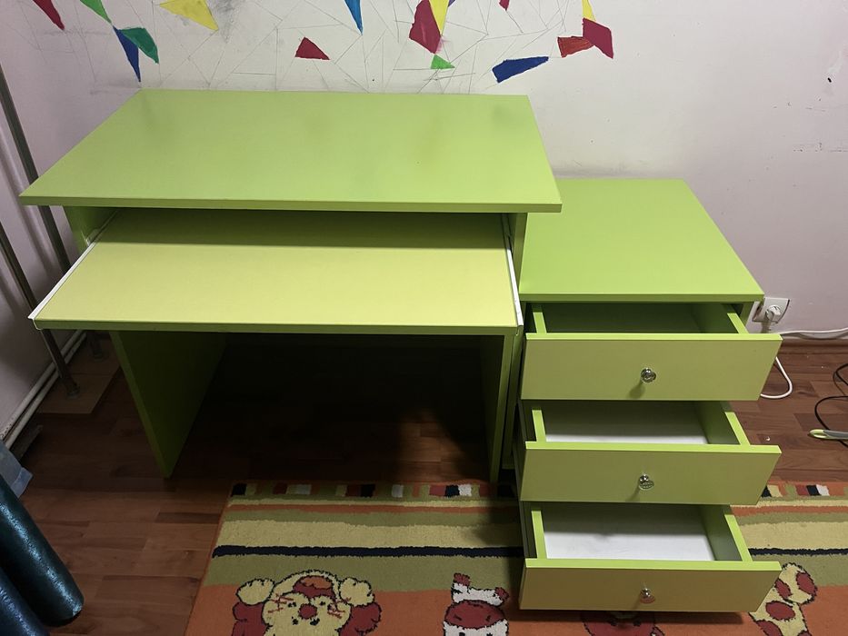 Mobilă completă pentru camera copiilor