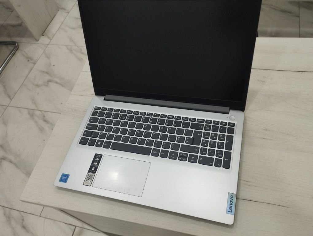 Lenovo ideapad 2023 yil noyabr yangi notebook