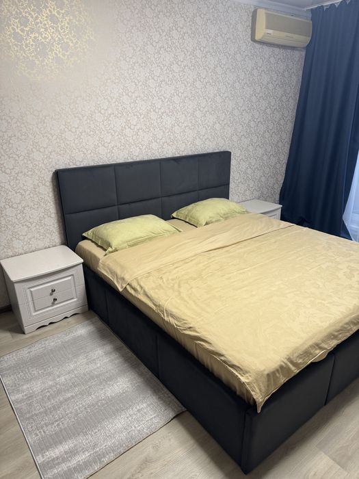 Сдается  посуточно, по часам в 4м мкр-не.