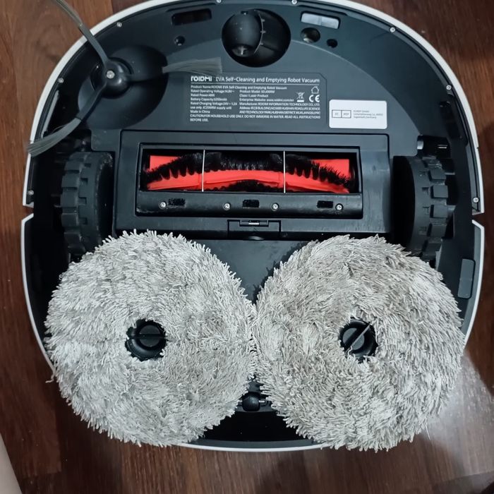 Продам робот пылесос