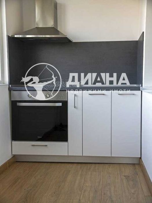 Продава се Тристаен апартамент в Пловдив, Кючук Париж - 64 кв.м за 1532 €/кв.м - Снимка #1