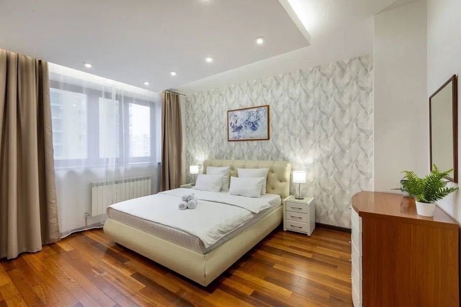 Сдаётся девушкам 3ёх комнатная квартира, цена для одной девушки