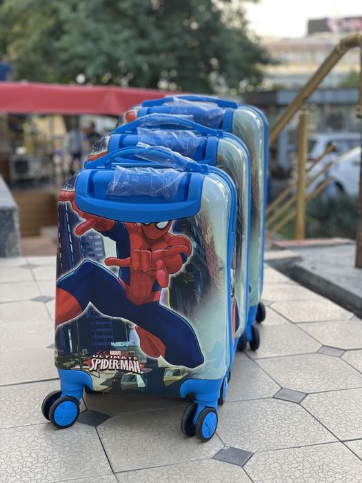 Детскиий чемодан