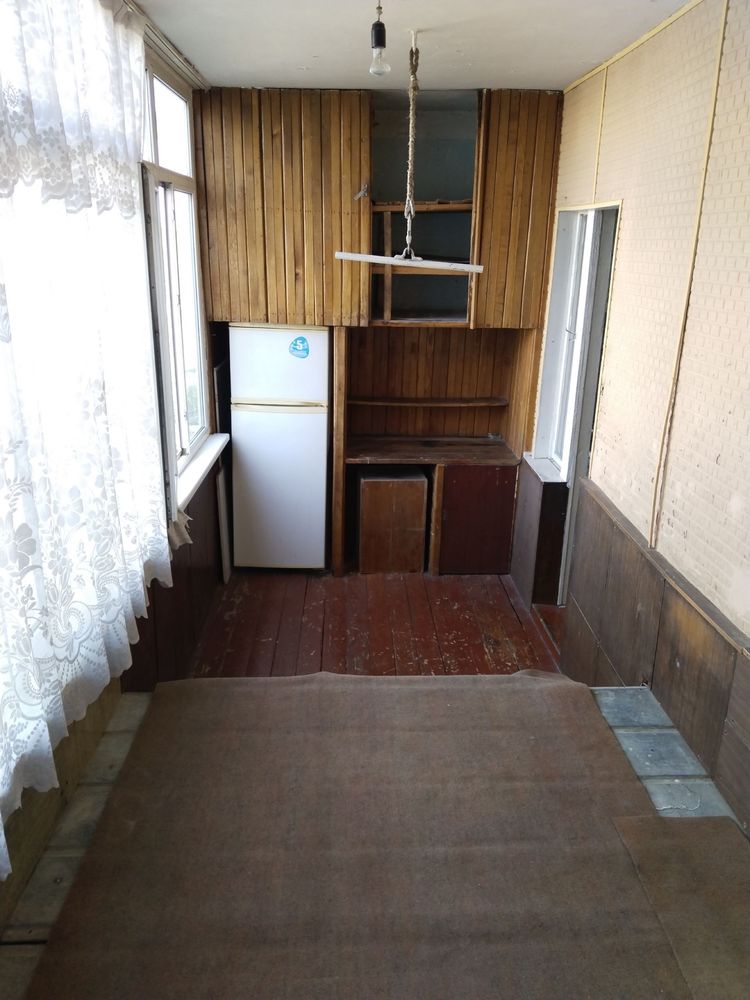 Yunusobod-13. 2/4/5. Balkon 2*6. Srochno prodam kvartiru bez remonta